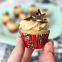 Mini Cider Cupcakes with Speculoos Cream / Mini Cider Cupcakes mit Spekulatius Sahne | orangenmond.at