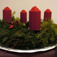 How To: So bindest du einen Adventskranz