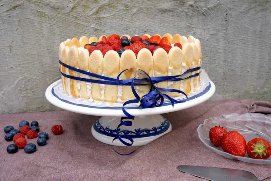 Erdbeer-Joghurt Charlotte – Orangenmond