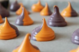 How to: Multicolored Meringue / Zweifarbige Baiser | orangenmond.at