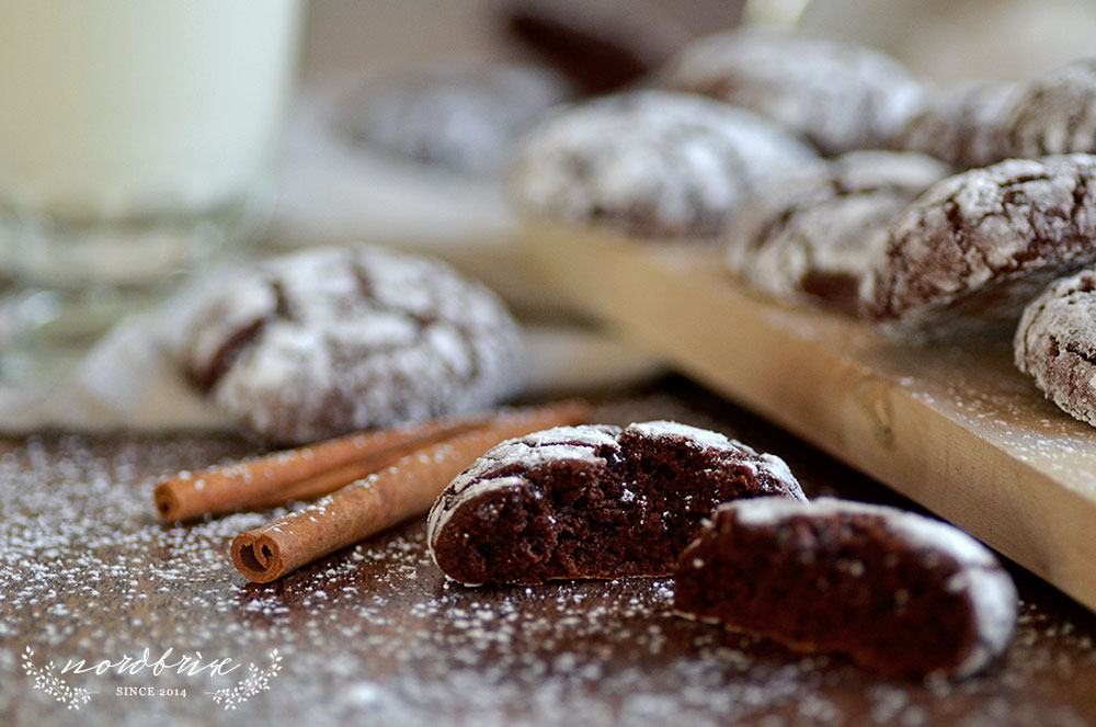 24 Days of Cookies - Day 5: Christmas Chocolate Crinkle Cookies