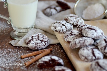 24 Days of Cookies - Day 5: Christmas Chocolate Crinkle Cookies