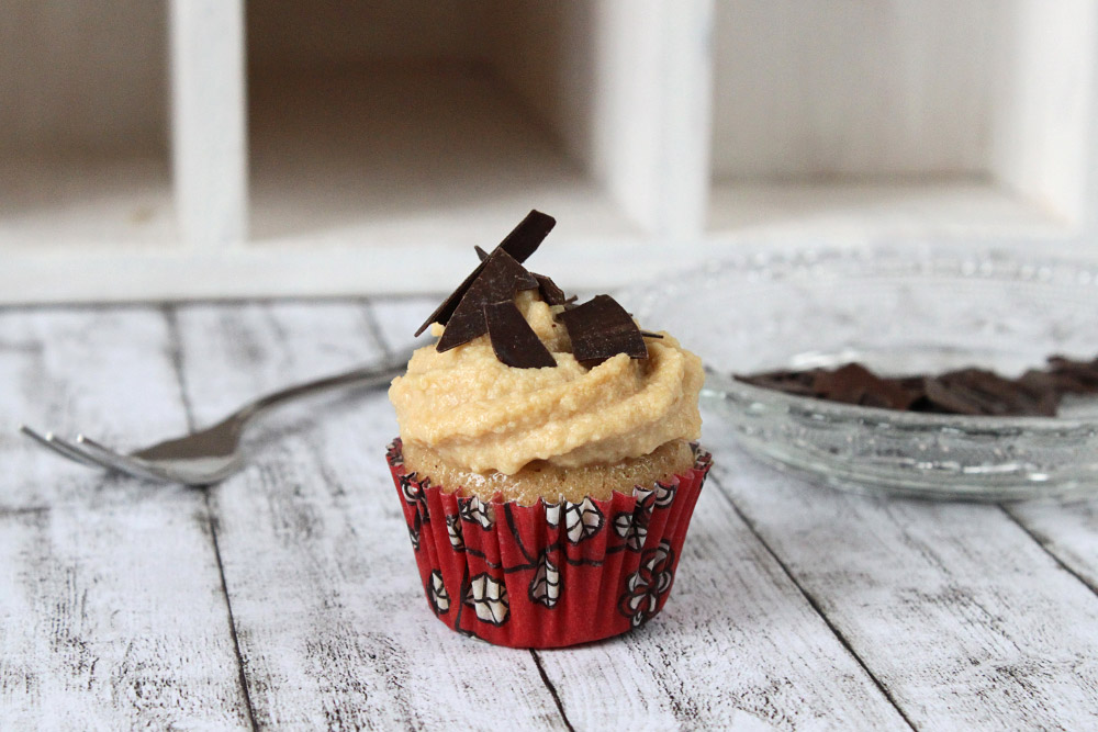 Mini Cider Cupcakes with Speculoos Cream / Mini Cider Cupcakes mit Spekulatius Sahne | orangenmond.at