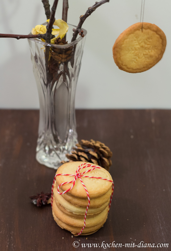 24 Days of Cookies - Day 18: Butterkekse