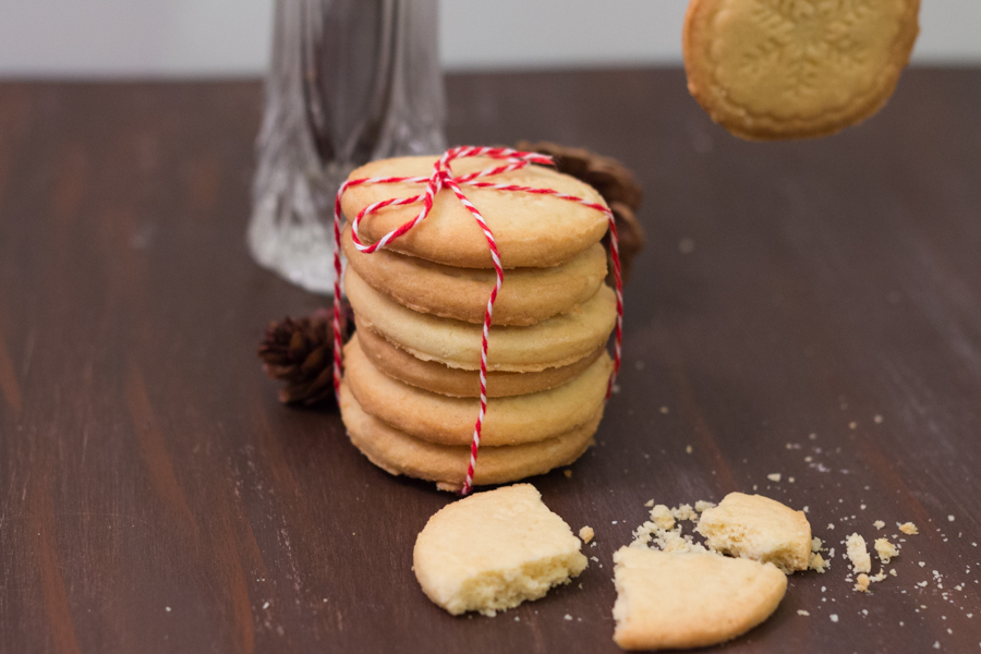 24 Days of Cookies - Day 18: Butterkekse