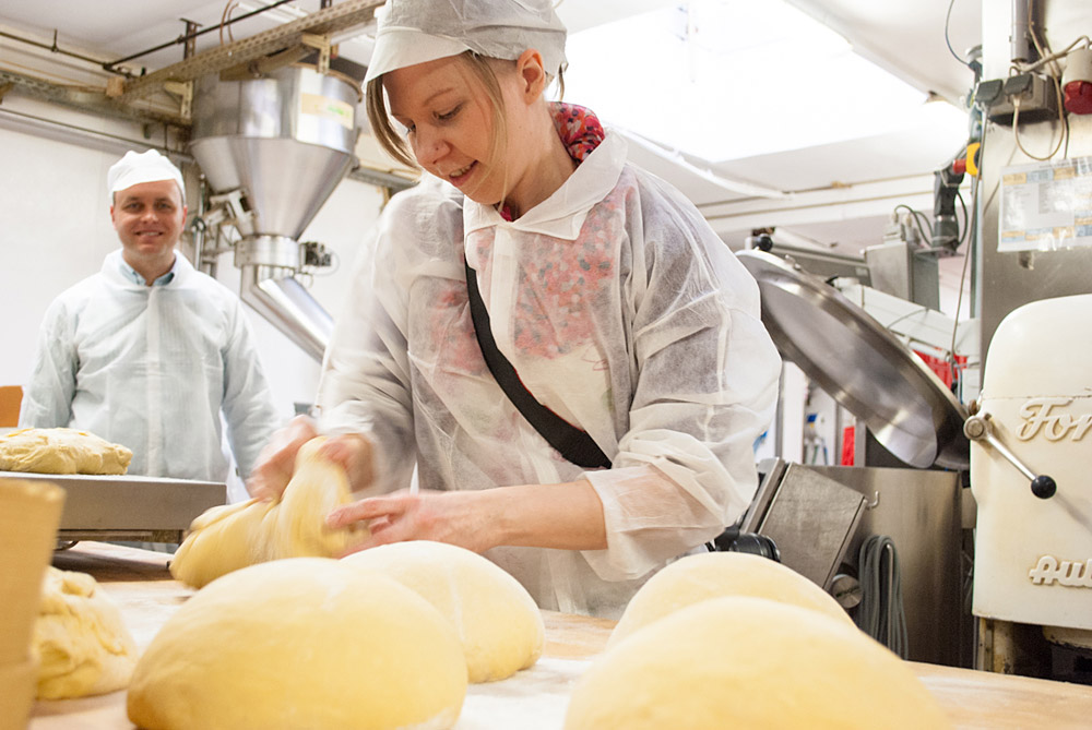 Behind the Scenes: So werden Krapfen gebacken