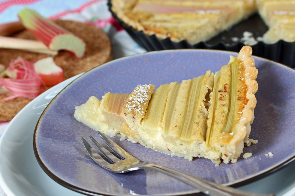 Rhabarber-Mandel Tarte *** Rhubarb Almond Tarte | orangenmond.at