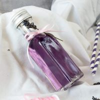 Selbstgemachter Lavendelsirup mit Traubenzucker - fructosefrei
